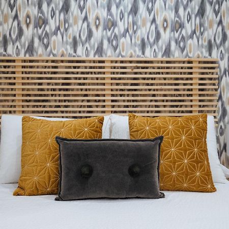 Wish Suite Miraflores De Sevilla Bagian luar foto
